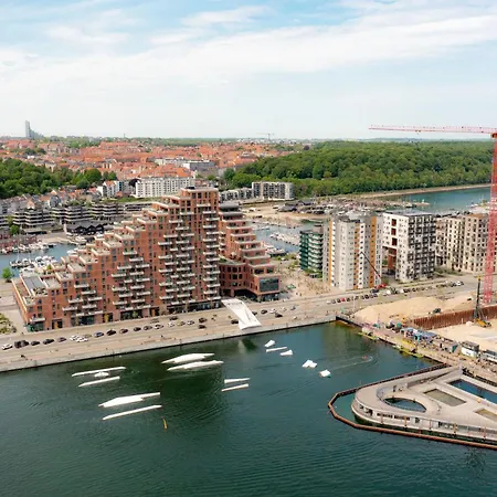 Seaside With Magical Balcony View Apartment *
